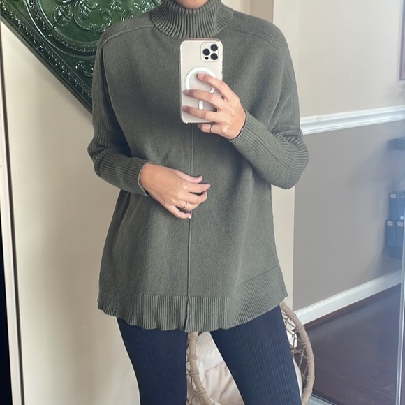 TIME and TRU Olive Green Turtleneck Longline Knit Sweater Blouse; - Picture 5 of 8